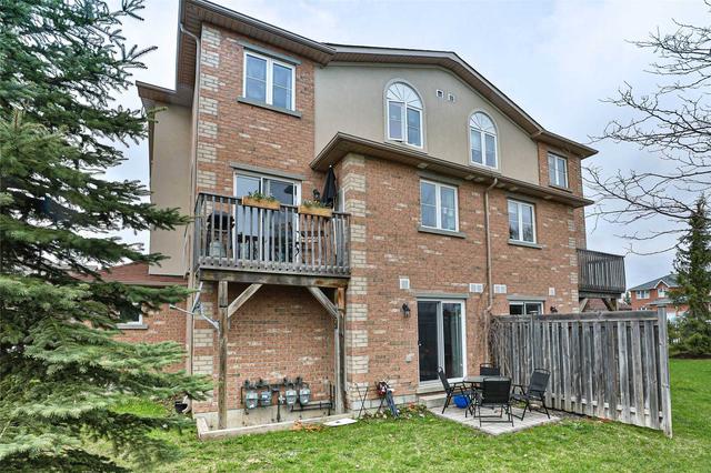 7 - 11 Cheltenham Rd, Townhouse with 3 bedrooms, 2 bathrooms and 1 parking in Barrie ON | Image 12