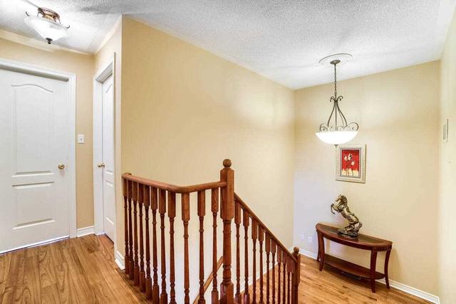 10 Tatra Cres, House detached with 4 bedrooms, 4 bathrooms and 4 parking in Brampton ON | Image 13
