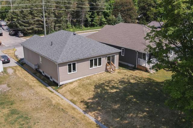 118 Robert St E, House detached with 3 bedrooms, 2 bathrooms and 4 parking in Penetanguishene ON | Image 15