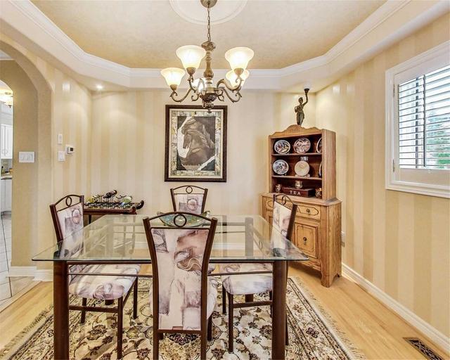 869 Mays Cres, House detached with 4 bedrooms, 3 bathrooms and 3 parking in Mississauga ON | Image 29
