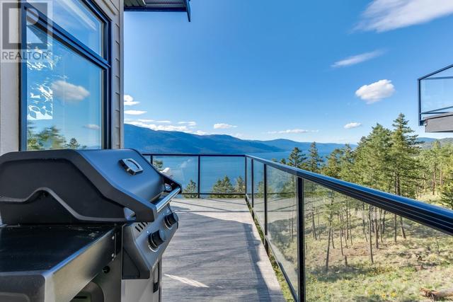 3384 Lavender Lane, House attached with 3 bedrooms, 2 bathrooms and 2 parking in Kelowna BC | Image 4