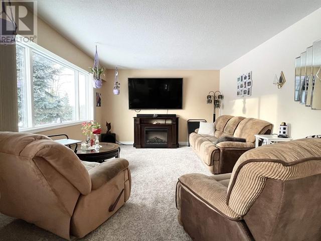 440 Panda Avenue, House detached with 3 bedrooms, 1 bathrooms and null parking in Fraser Fort George G BC | Image 8