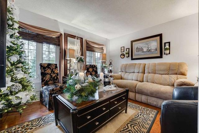 25 Wilde Pl, House semidetached with 3 bedrooms, 1 bathrooms and 5 parking in Barrie ON | Image 6