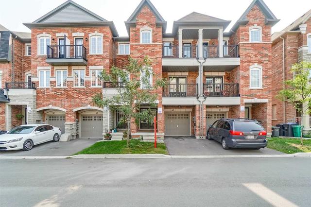 43 Kayak Hts, House attached with 3 bedrooms, 4 bathrooms and 2 parking in Brampton ON | Image 1