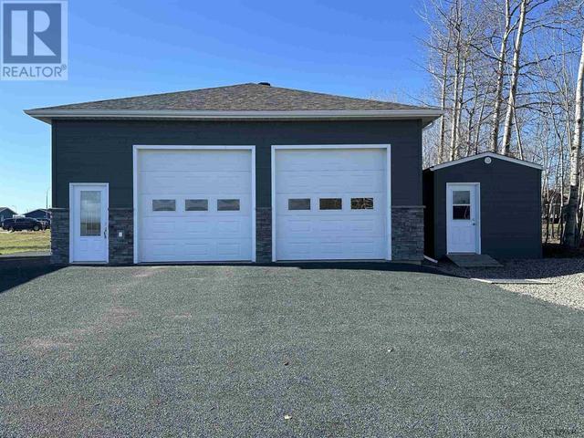 503 Twelfth Ave N, House detached with 3 bedrooms, 2 bathrooms and null parking in Cochrane ON | Image 8