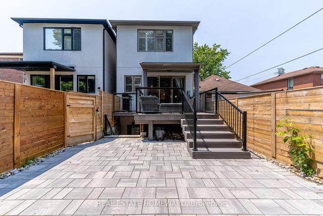 109b Robinson Ave, House detached with 4 bedrooms, 4 bathrooms and 2 parking in Toronto ON | Image 31