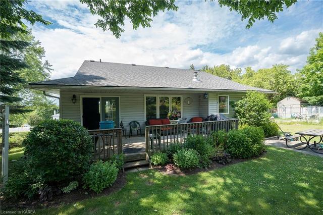 750 Palace Road, House detached with 3 bedrooms, 2 bathrooms and 8 parking in Greater Napanee ON | Image 32