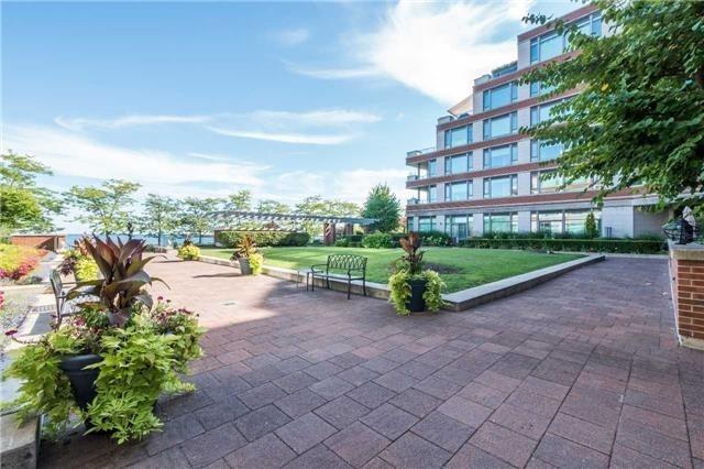 407 - 65 Port St, Condo with 2 bedrooms, 3 bathrooms and 1 parking in Mississauga ON | Image 3