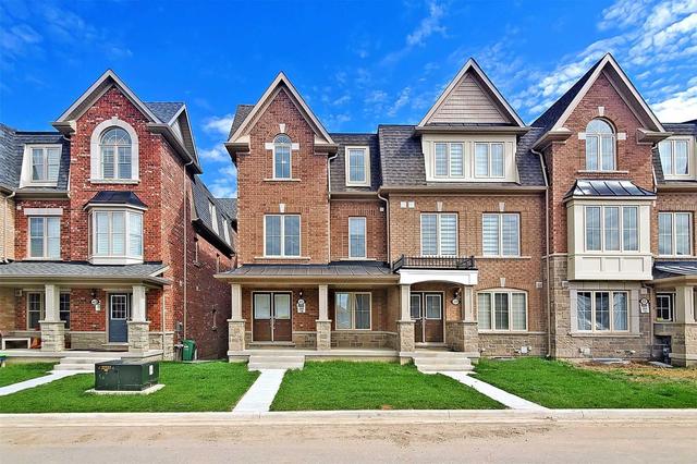 41 Fresnel Rd, House attached with 4 bedrooms, 4 bathrooms and 6 parking in Brampton ON | Image 1