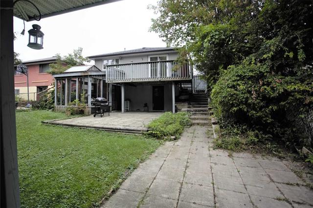 89 Tansley Ave, House detached with 3 bedrooms, 2 bathrooms and 3 parking in Toronto ON | Image 11