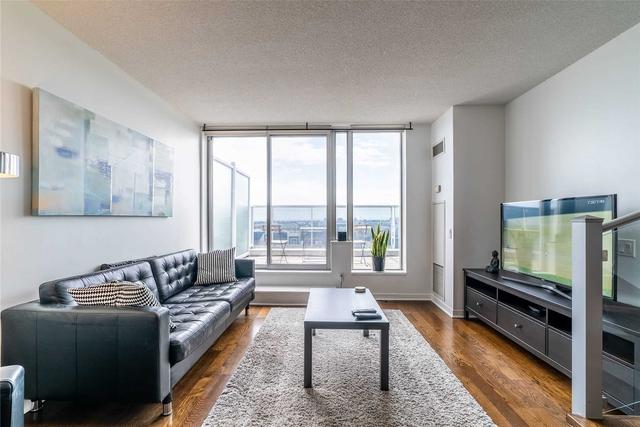 ph907 - 1050 The Queensway Ave, Condo with 1 bedrooms, 1 bathrooms and 1 parking in Toronto ON | Image 9