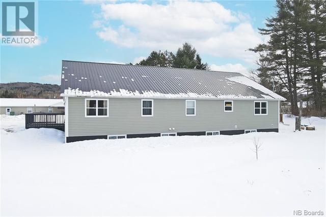 388 East Riverside Drive, House detached with 5 bedrooms, 2 bathrooms and null parking in Perth Andover NB | Image 1
