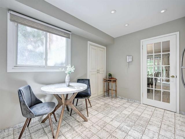 16 Bards Walkway, Townhouse with 3 bedrooms, 3 bathrooms and 2 parking in Toronto ON | Image 7