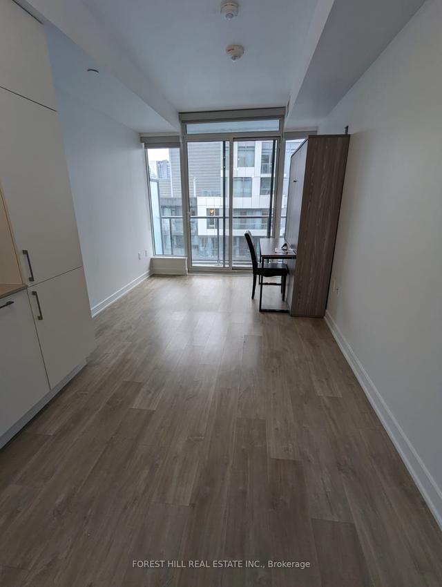 1716w - 27 Bathurst St, Condo with 0 bedrooms, 1 bathrooms and 0 parking in Toronto ON | Image 2