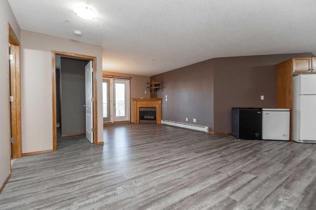 114 - 260 Duston Street, Condo with 1 bedrooms, 1 bathrooms and 2 parking in Red Deer AB | Image 9