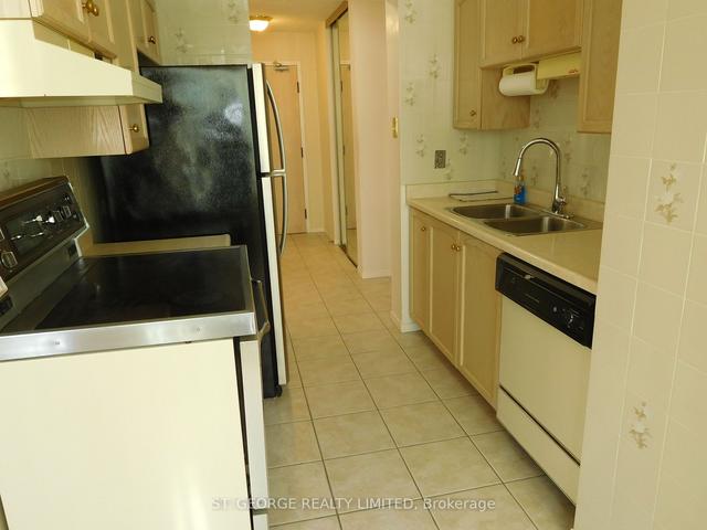 408 - 330 Rathburn Rd W, Condo with 2 bedrooms, 2 bathrooms and 1 parking in Mississauga ON | Image 4