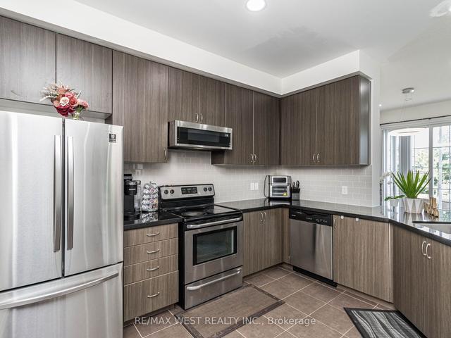 50 Honeyview Tr, House attached with 3 bedrooms, 4 bathrooms and 3 parking in Brampton ON | Image 32
