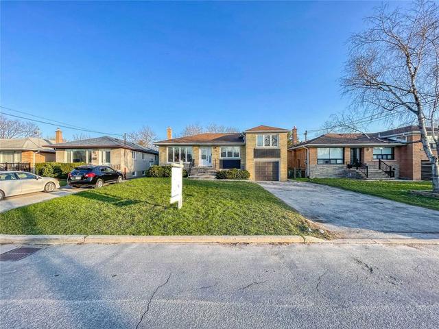 83 Searle Ave, House detached with 4 bedrooms, 2 bathrooms and 5 parking in Toronto ON | Image 30