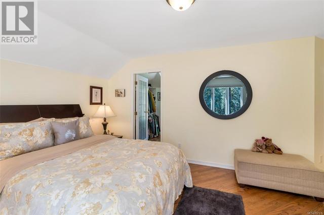 4533 Pheasantwood Terr, House detached with 3 bedrooms, 3 bathrooms and 6 parking in Saanich BC | Image 42