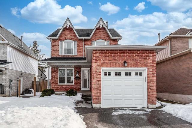 2073 Blue Ridge Cres, House detached with 3 bedrooms, 3 bathrooms and 3 parking in Pickering ON | Image 1