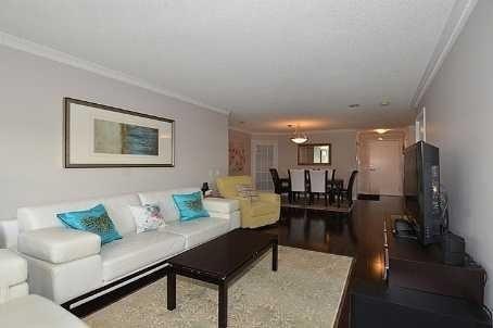 920 - 25 Kingsbridge Garden Circ, Condo with 2 bedrooms, 2 bathrooms and 1 parking in Mississauga ON | Image 3