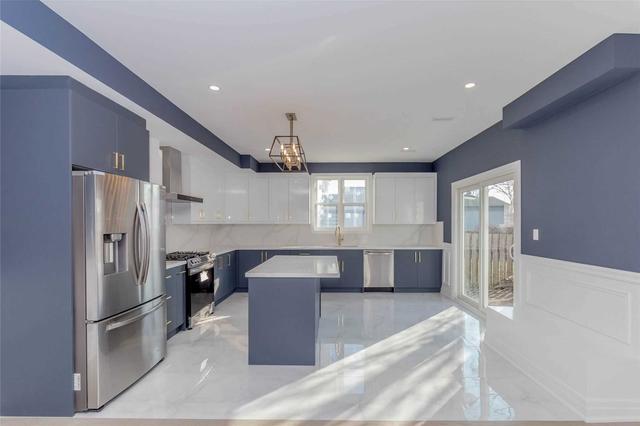 328 Beach Blvd, House detached with 4 bedrooms, 4 bathrooms and 6 parking in Hamilton ON | Image 33
