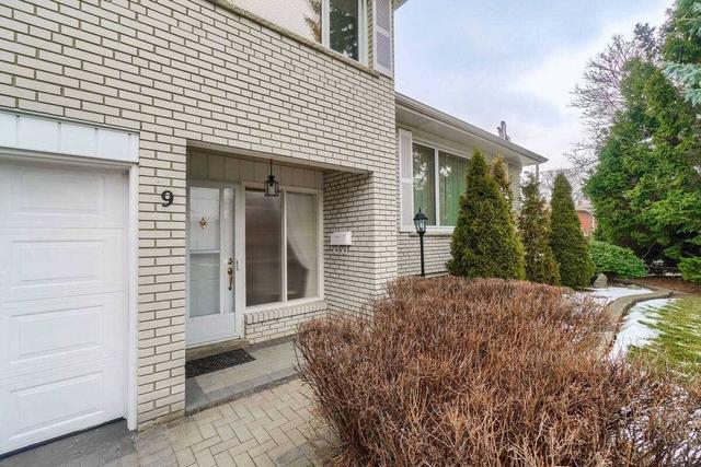 9 Pride Crt, House detached with 4 bedrooms, 3 bathrooms and 3 parking in Toronto ON | Image 12