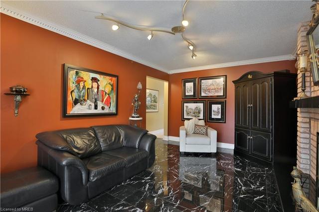 2023 Lady Di Court, House detached with 5 bedrooms, 3 bathrooms and 6 parking in Mississauga ON | Image 13