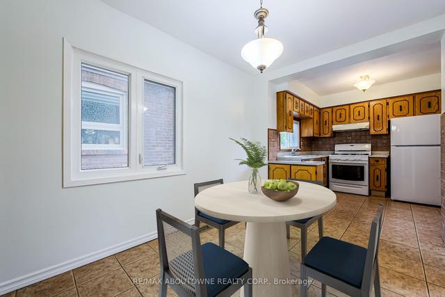 15 Normanna Ave, House detached with 3 bedrooms, 2 bathrooms and 3 parking in Toronto ON | Image 5