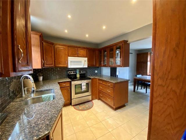 183 Lake Avenue N, House detached with 4 bedrooms, 2 bathrooms and 3 parking in Hamilton ON | Image 4