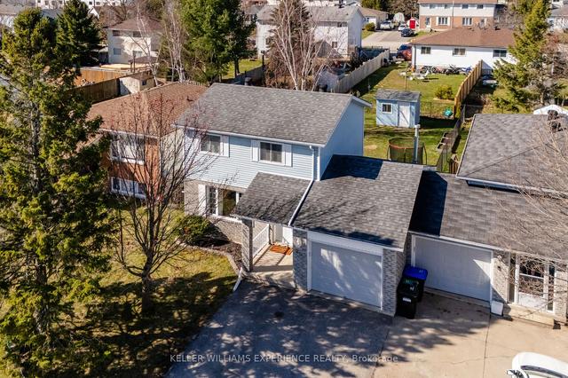 20 Jennings Dr, House semidetached with 3 bedrooms, 3 bathrooms and 5 parking in Penetanguishene ON | Image 1