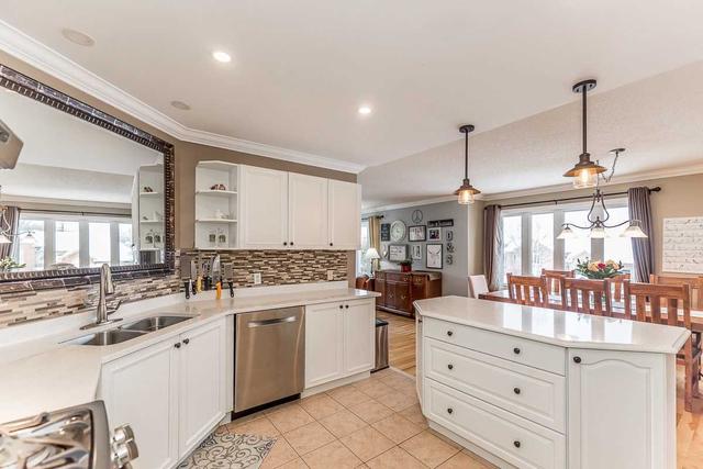 404 Ramblewood Dr, House detached with 2 bedrooms, 3 bathrooms and 4 parking in Wasaga Beach ON | Image 6
