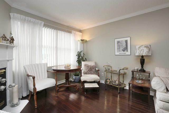 804 - 18 Concorde Pl, Condo with 2 bedrooms, 2 bathrooms and 1 parking in Toronto ON | Image 25