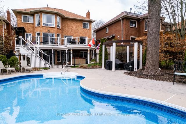 819 Regal Cres, House detached with 4 bedrooms, 5 bathrooms and 4 parking in Pickering ON | Image 29