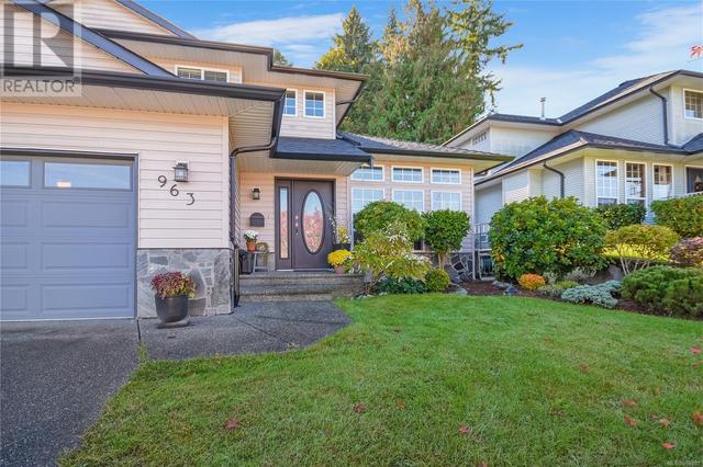 963 Davidson Rd, House detached with 3 bedrooms, 3 bathrooms and 4 parking in Ladysmith BC | Image 34