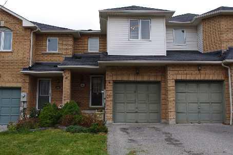 364 Sparrow Circ, House attached with 2 bedrooms, 2 bathrooms and 2 parking in Pickering ON | Image 1