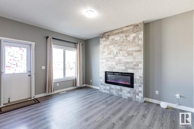 2444 17 Av Nw, House semidetached with 4 bedrooms, 3 bathrooms and null parking in Edmonton AB | Image 15