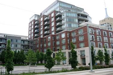 lph08 - 500 Queens Quay W, Condo with 1 bedrooms, 2 bathrooms and 1 parking in Toronto ON | Image 1