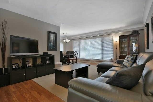 328 Burton Rd, House detached with 2 bedrooms, 2 bathrooms and 5 parking in Oakville ON | Image 16