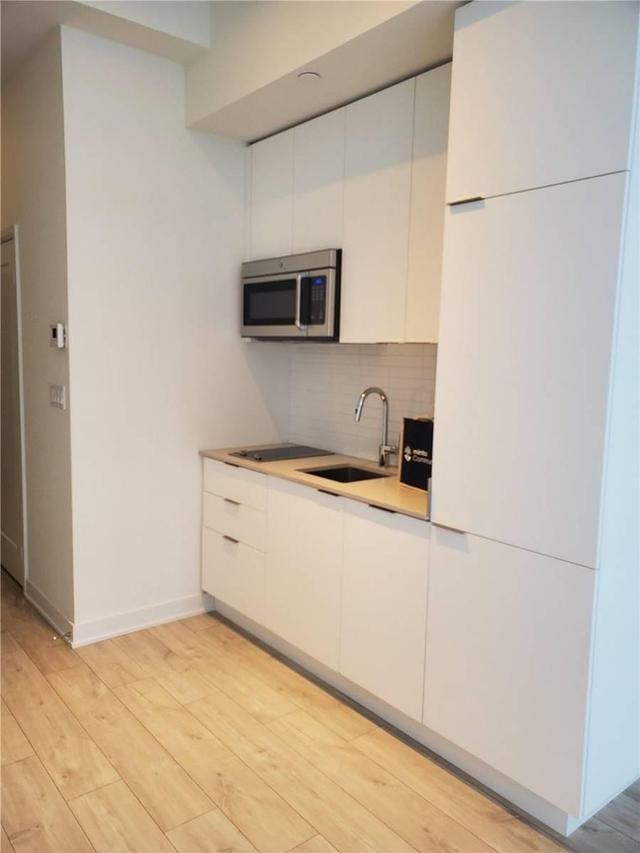 1516w - 27 Bathurst St W, Condo with 0 bedrooms, 1 bathrooms and 0 parking in Toronto ON | Image 5