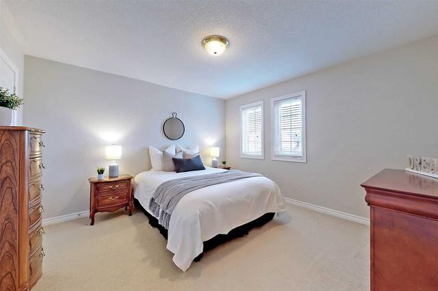 171 Millburn Dr, House detached with 4 bedrooms, 3 bathrooms and 4 parking in Clarington ON | Image 13