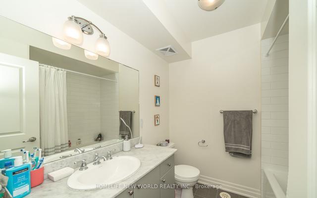 363b Roehampton Ave, Townhouse with 3 bedrooms, 3 bathrooms and 1 parking in Toronto ON | Image 26
