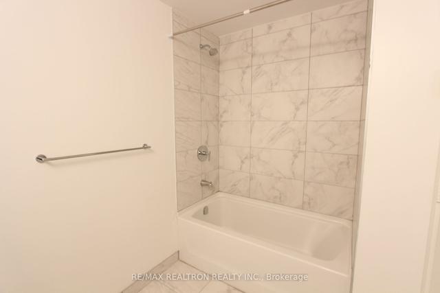 221e - 278 Buchanan Dr, Condo with 2 bedrooms, 2 bathrooms and 1 parking in Markham ON | Image 15