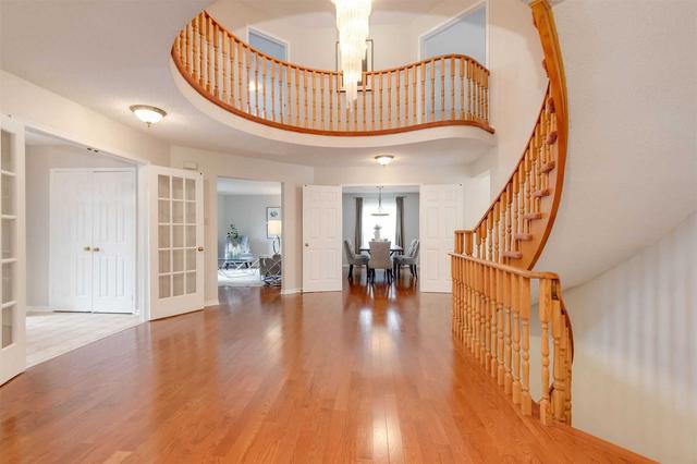 17 Fern Valley Cres, House detached with 5 bedrooms, 4 bathrooms and 9 parking in Richmond Hill ON | Image 14