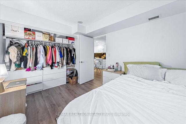2015 - 15 Iceboat Terr, Condo with 1 bedrooms, 1 bathrooms and 0 parking in Toronto ON | Image 15