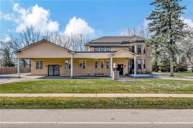 373 Maple Avenue, House detached with 5 bedrooms, 4 bathrooms and 20 parking in Brant ON | Image 1