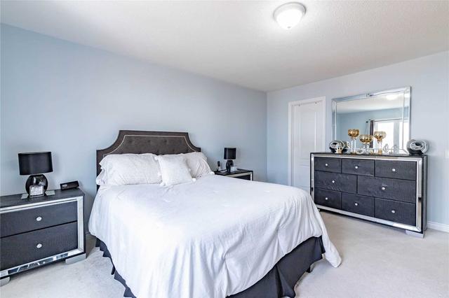 790 Cook Cres, House attached with 3 bedrooms, 3 bathrooms and 3 parking in Shelburne ON | Image 4