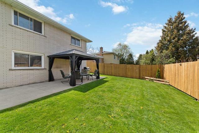 39 Hanover Pl, House detached with 4 bedrooms, 2 bathrooms and 3 parking in Hamilton ON | Image 28