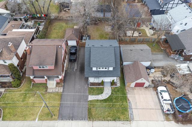 4995 Fourth Ave, House detached with 3 bedrooms, 1 bathrooms and 4 parking in Niagara Falls ON | Image 31