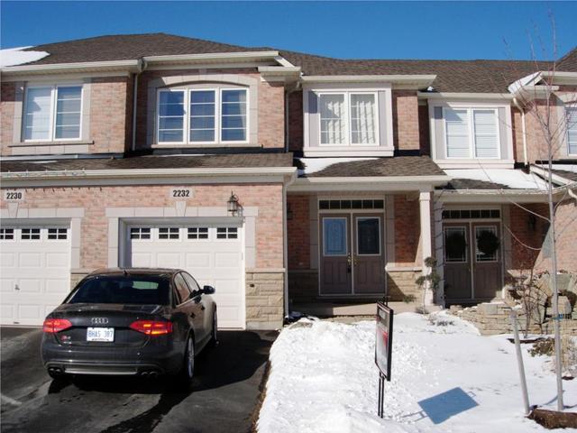 2232 Emily Circ, House attached with 3 bedrooms, 3 bathrooms and null parking in Oakville ON | Image 1